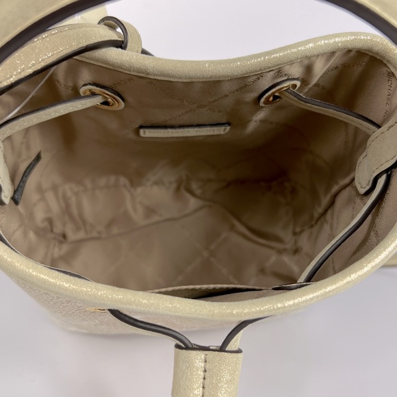 Michael Kors Champagne Animal Print Drawstring Bucket Bag Crossbody Small NWT - Picture 3 of 9